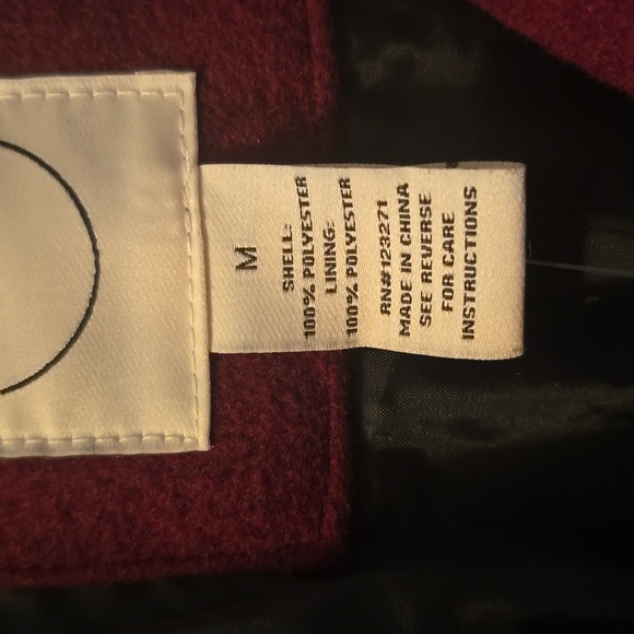 VINE & VALLEY BRAND WOMEN'S BURGUNDY PEACOAT SIZE MEDIUM - Picture 6 of 16
